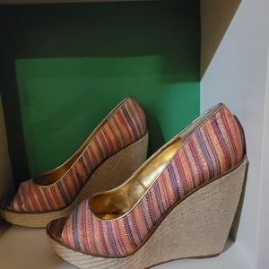 NWOT Nine West Wedges